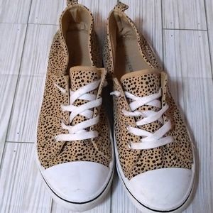 Slip-On Sneakers